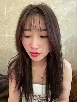 Snapshot of oneyou_400 chatting on 02.04.26 oneyou 400 online show from 02.04.26