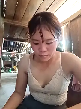Nguyet135 online show from 04.21.26