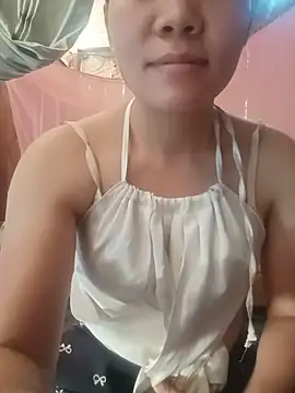 Snapshot of Nguyet135 chatting on 05.27.26 Nguyet135 online show from 05.27.26