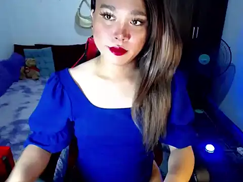 Snapshot of Urassiansweetcummer chatting on 03.25.26 Urassiansweetcummer online show from 03.25.26