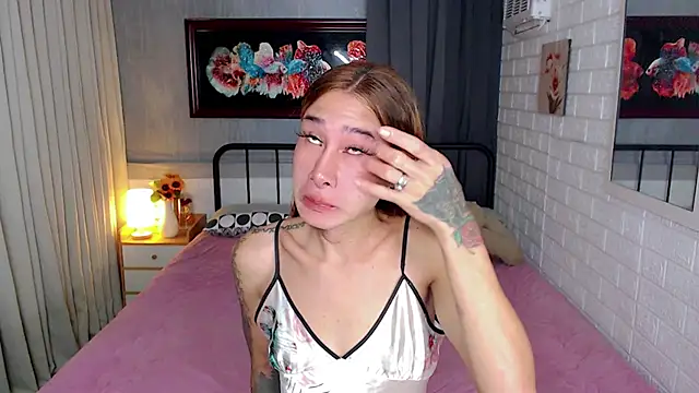 TRANSGODDESSA online show from 11.22.25