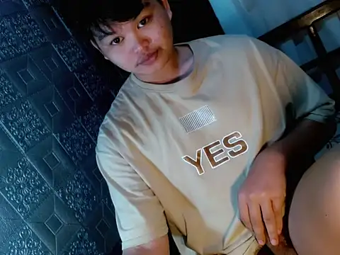 Snapshot of Reynelcock chatting on 09.14.25 Reynelcock online show from 09.14.25