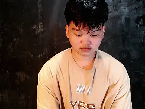 Snapshot of Reynelcock chatting on 09.28.25 Reynelcock online show from 09.28.25