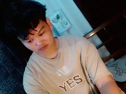 Snapshot of Reynelcock chatting on 10.10.25 Reynelcock online show from 10.10.25