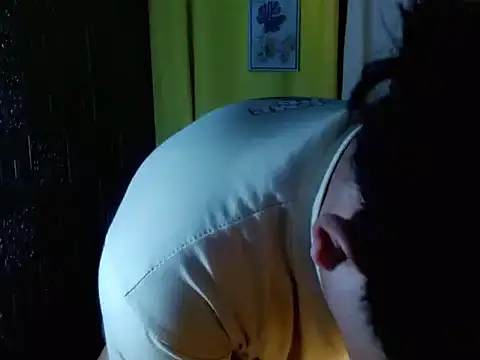 Snapshot of Reynelcock chatting on 11.05.25 Reynelcock online show from 11.05.25