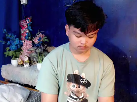 Snapshot of Reynelcock chatting on 02.26.26 Reynelcock online show from 02.26.26