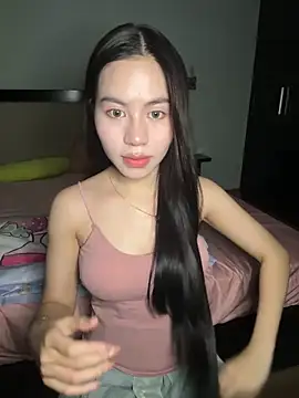 Snapshot of -katinat- chatting on 10.08.25 -katinat- online show from 10.08.25