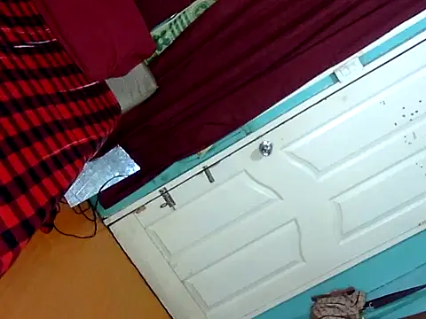 Snapshot of SexyMica69 chatting on 02.04.26 SexyMica69 online show from 02.04.26