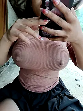 Snapshot of Rubyy_Nk chatting on 09.19.25 Rubyy Nk online show from 09.19.25