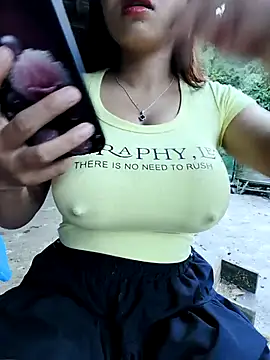 Snapshot of Rubyy_Nk chatting on 09.24.25 Rubyy Nk online show from 09.24.25