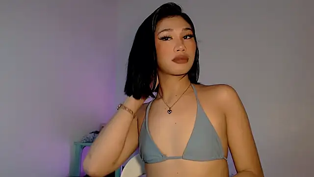 Snapshot of Maxine_Sucks chatting on 12.03.25 Maxine Sucks online show from 12.03.25