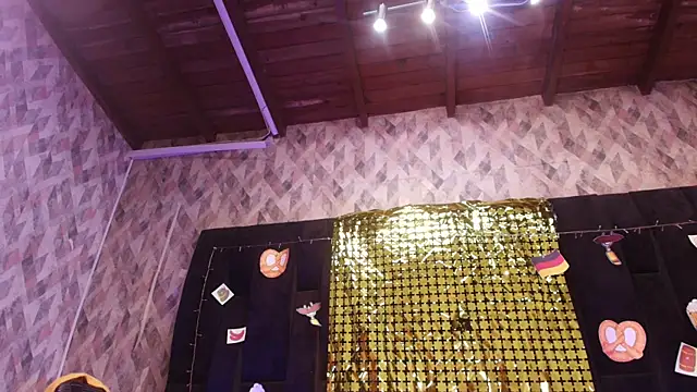 wensheng  online show from 09.23.25