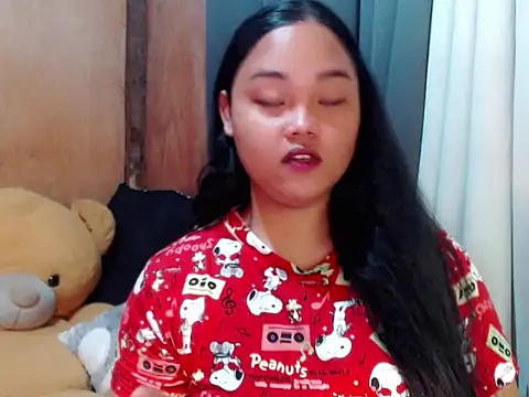  Lylia online show from 12.03.25