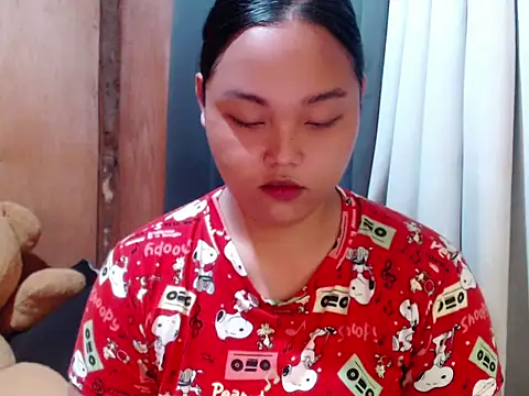  Lylia online show from 12.23.25