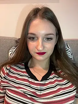 AdelinaEmber online show from 09.09.25