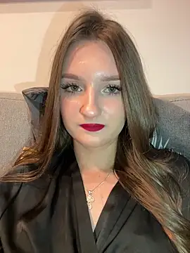 AdelinaEmber online show from 09.10.25