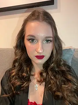 AdelinaEmber online show from 09.18.25