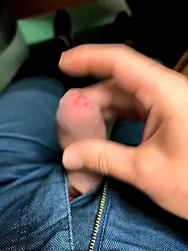 Snapshot of mariopene25 chatting on 09.24.25 mariopene25 online show from 09.24.25