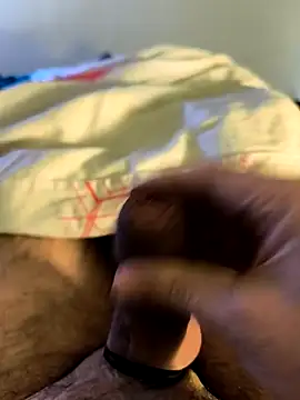 Snapshot of mariopene25 chatting on 10.24.25 mariopene25 online show from 10.24.25