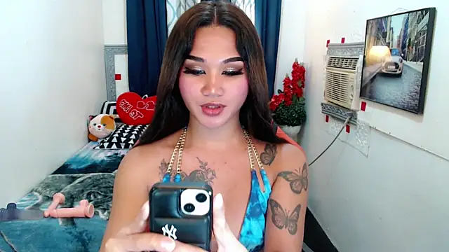 Snapshot of lil_fantacy chatting on 09.19.25 lil fantacy online show from 09.19.25