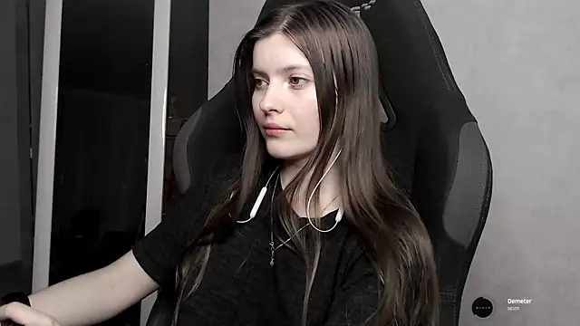 cute elfy  online show from 09.22.25