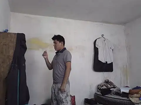 Snapshot of JinBABY1 chatting on 10.04.25 JinBABY1 online show from 10.04.25