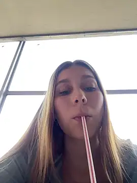 Nikii   online show from 02.21.26