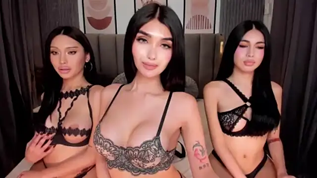 ScarletGreysonn online show from 11.04.25