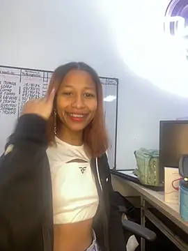 LorenBeiker- online show from 10.07.25