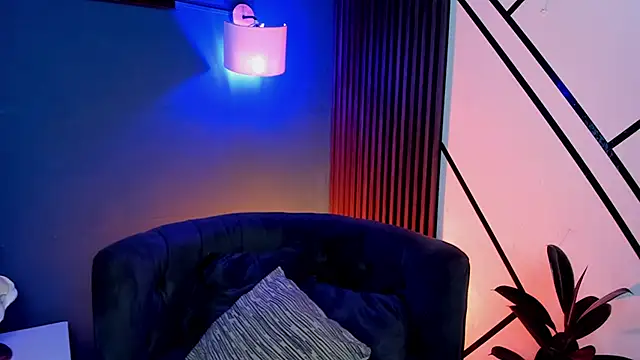 Snapshot of Christopher_77 chatting on 10.14.25 Christopher 77 online show from 10.14.25