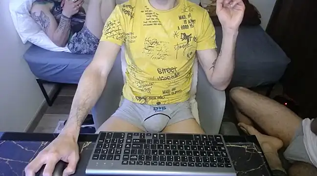 Snapshot of bossking017 chatting on 01.15.25 bossking017 online show from 01.15.25