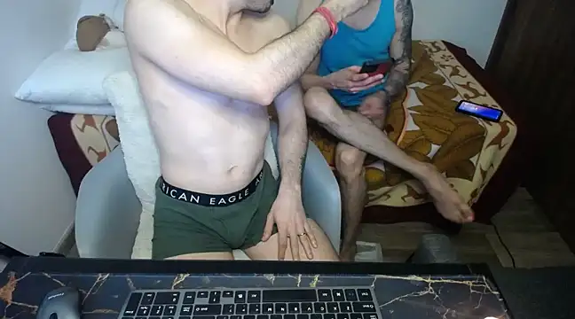 Snapshot of bossking017 chatting on 02.11.25 bossking017 online show from 02.11.25