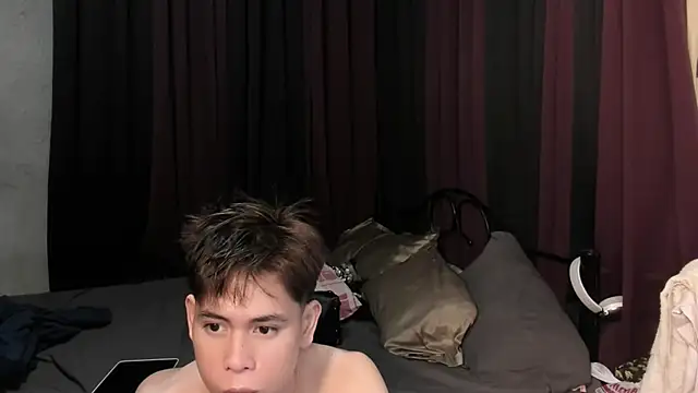Snapshot of hotfreshdior chatting on 05.24.26 hotfreshdior online show from 05.24.26