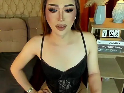 Snapshot of AsianBadz69 chatting on 10.29.25 AsianBadz69 online show from 10.29.25