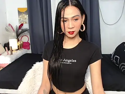 AmayaWang online show from 12.14.25