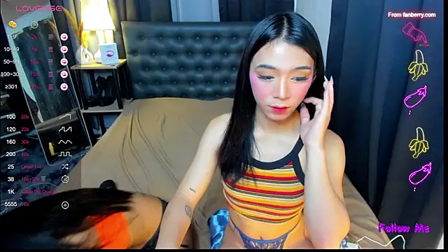 Kyliejennings online show from 11.10.25