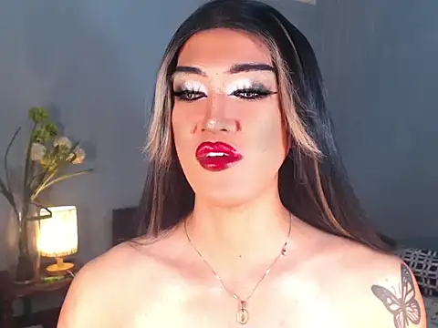 AleinaCroft online show from 12.04.25