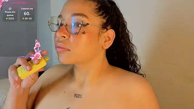 CloeBunny  online show from 02.08.26