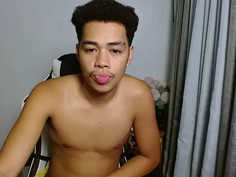 curlyasian njxx online show from 05.24.26