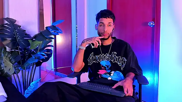 Thiagoferreti online show from 04.07.26