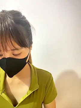 Lucy217 online show from 10.21.25