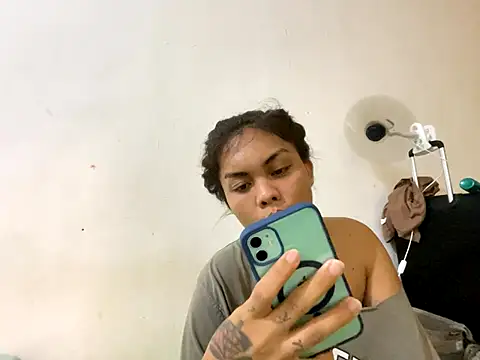 keylalush online show from 10.20.25