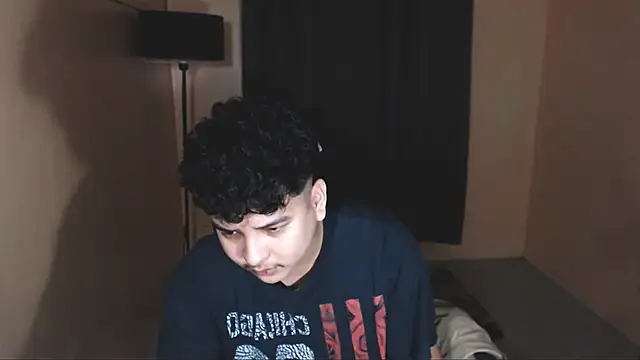 Snapshot of Prince_Killian chatting on 11.17.25 Prince Killian online show from 11.17.25