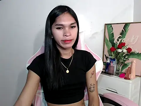 Snapshot of sexloverxxz chatting on 09.24.25 sexloverxxz online show from 09.24.25