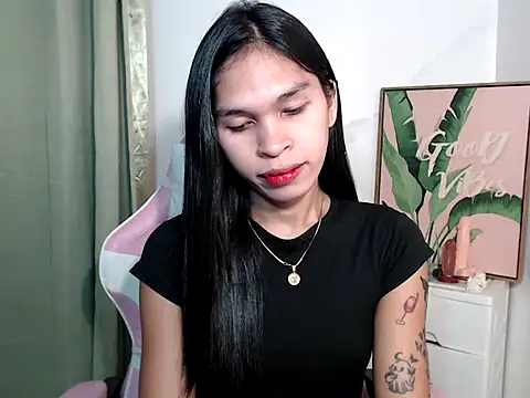 Snapshot of sexloverxxz chatting on 10.20.25 sexloverxxz online show from 10.20.25