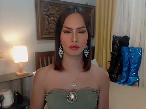 Nathalieheartt online show from 11.12.25