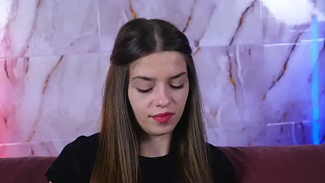 sukie spooky online show from 10.03.25