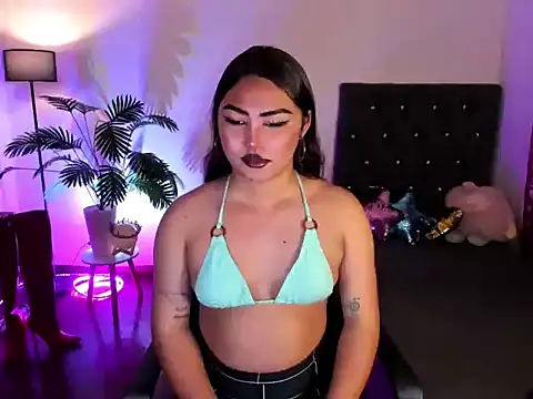 Unique Maya online show from 04.09.26