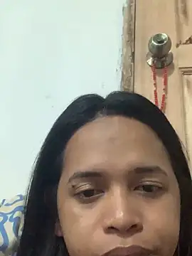 Snapshot of Lorainnelustts chatting on 10.27.25 Lorainnelustts online show from 10.27.25