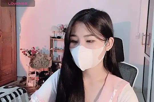 Snapshot of ___Daisy___ chatting on 10.09.25 Daisy online show from 10.09.25